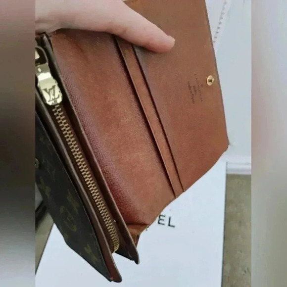 Louis Vuitton Monogram Viennois Wallet Luxury Monogram Coated Canvas Snap Closur - Picture 8 of 11